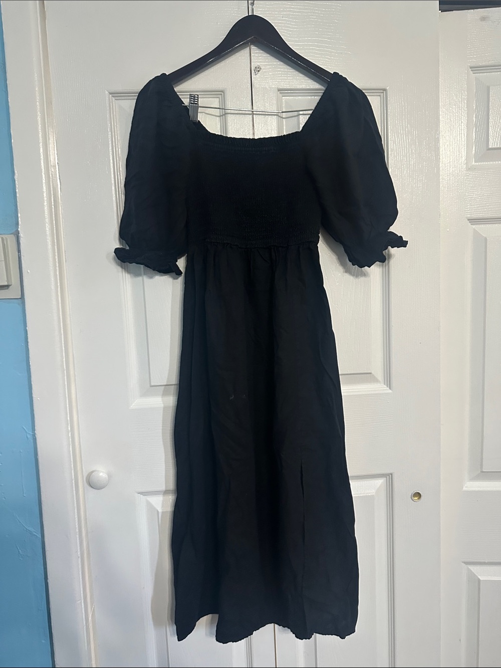 GAP Black Puff-Sleeve Smocked Maxi Dress